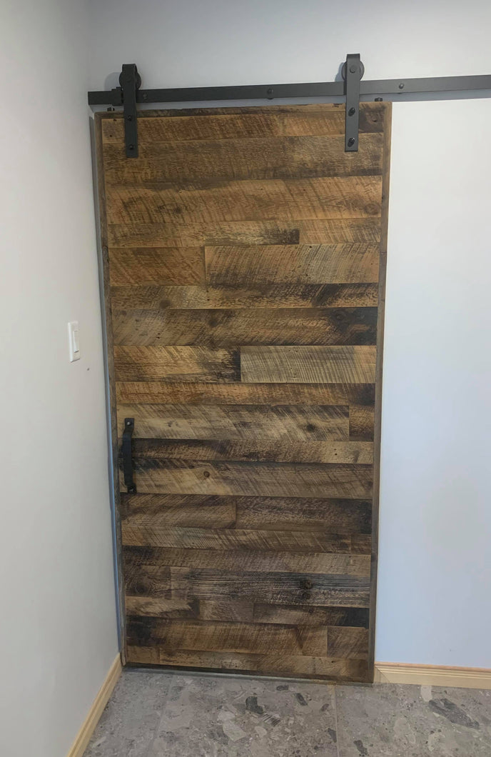 porte, porte artisanal, bois de grange, bois centenaire, artisanat, ébénisterie, décoration, maison